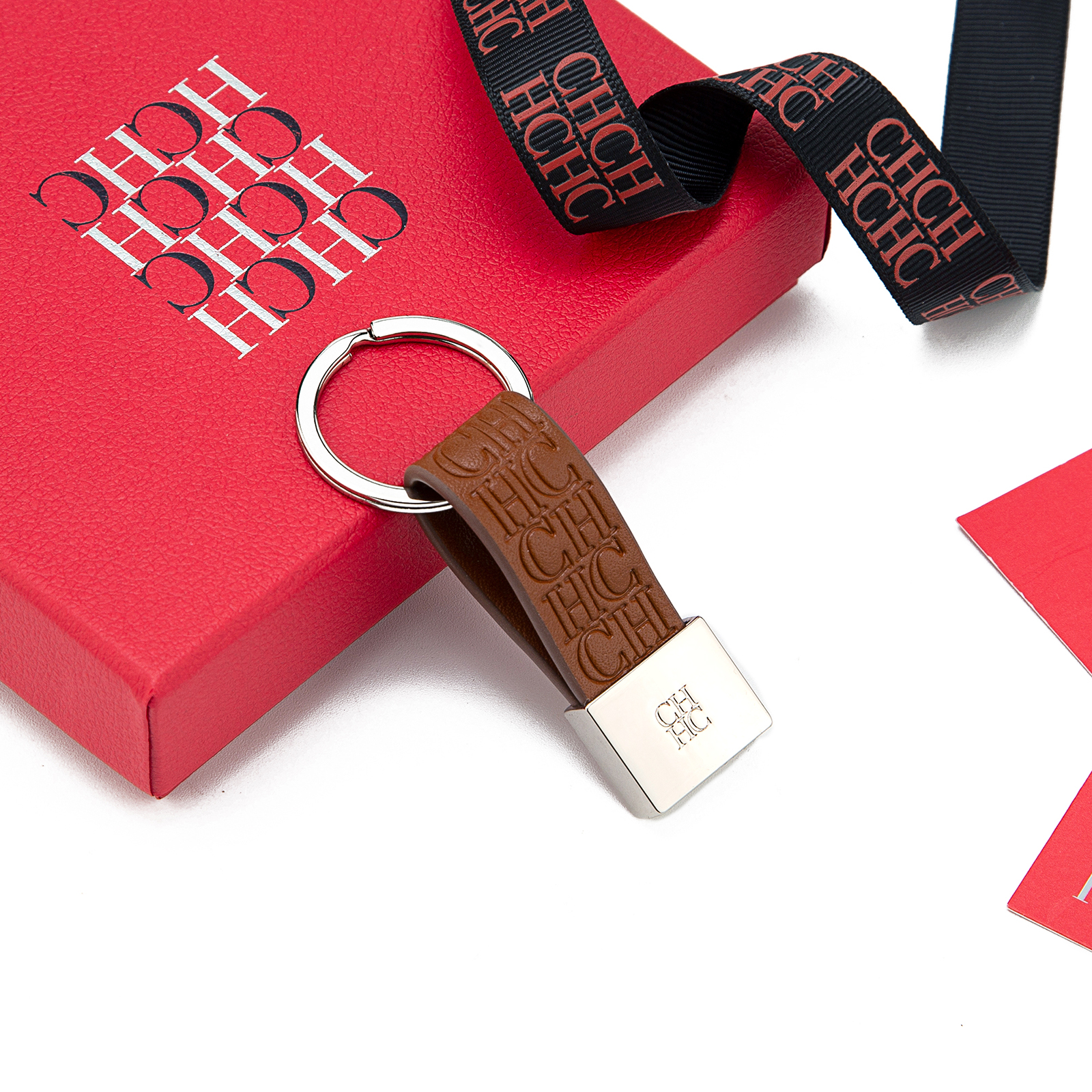 CH Embossed Monogram Leather K - Monogram Keychain Leather 리뷰 및 가격